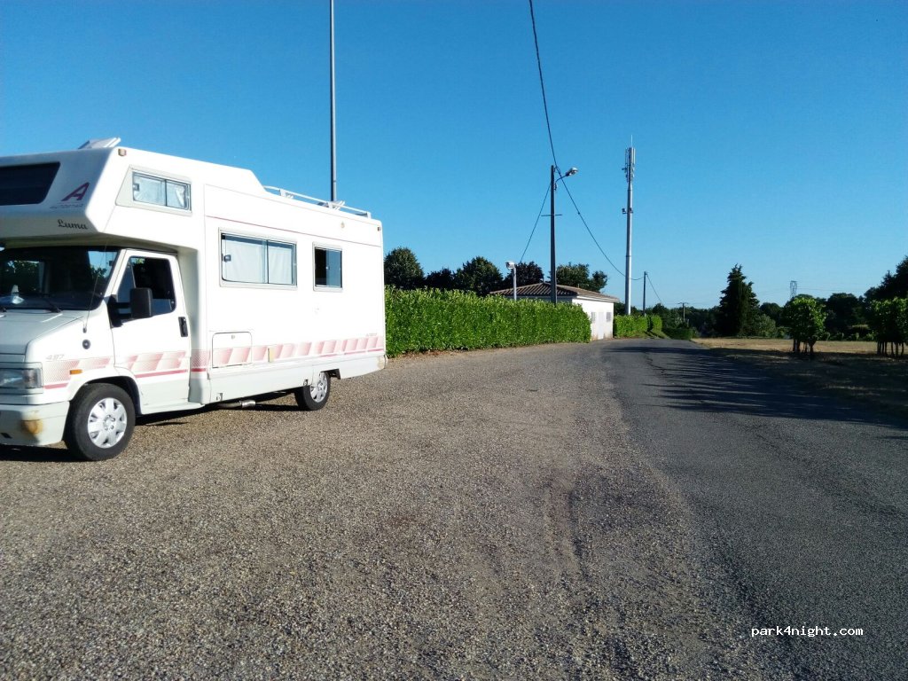 (33420) Naujan-et-Postiac - 220 Lafuge — foto 2