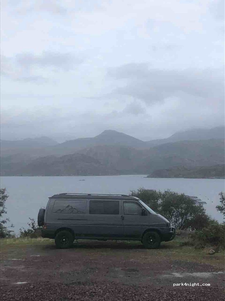 (IV54 8XH) Strathcarron - Unnamed Road — foto