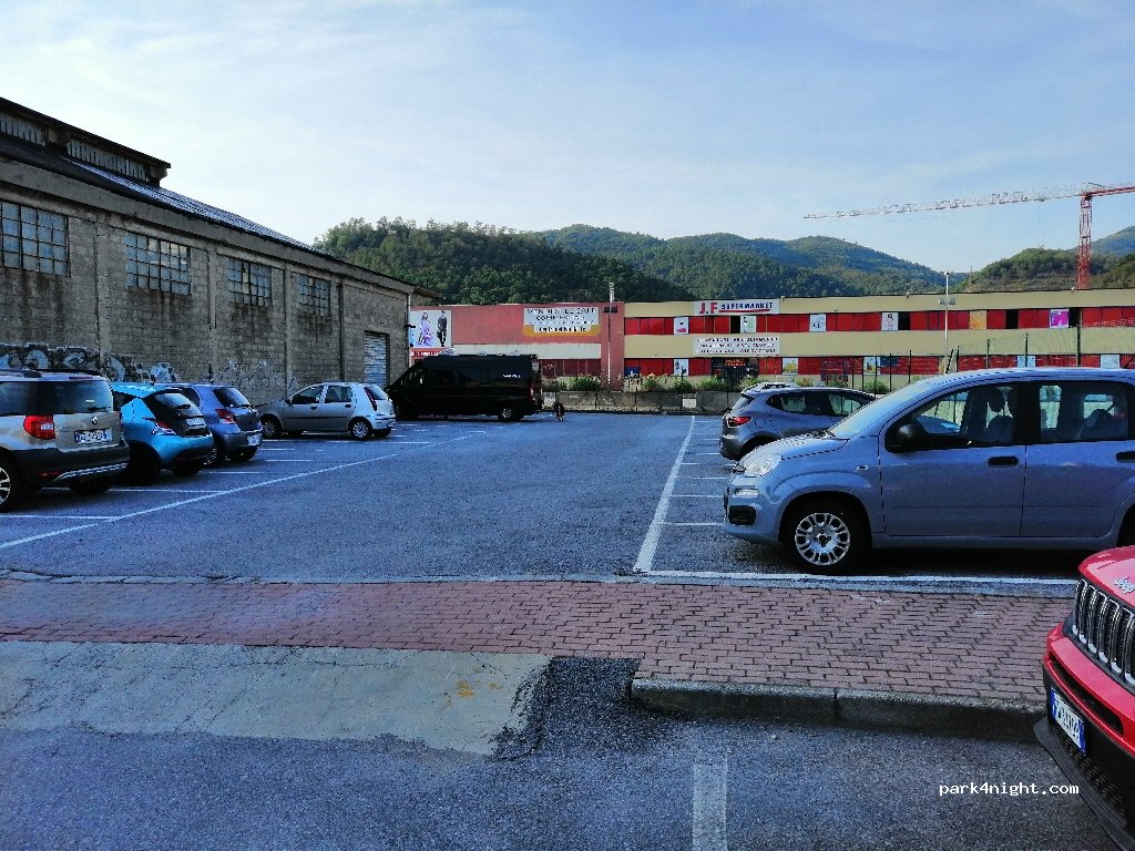 (17047) Vado Ligure - 1 Via alla Costa — foto