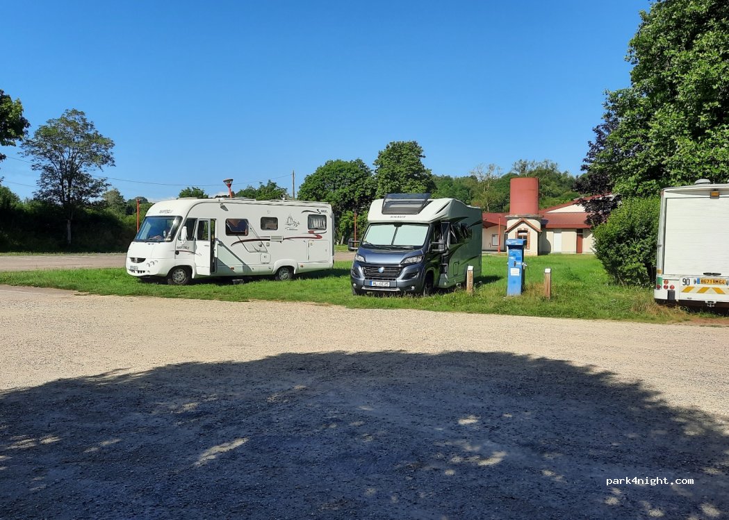 Aire de camping-car les Flots Bleus — foto 4