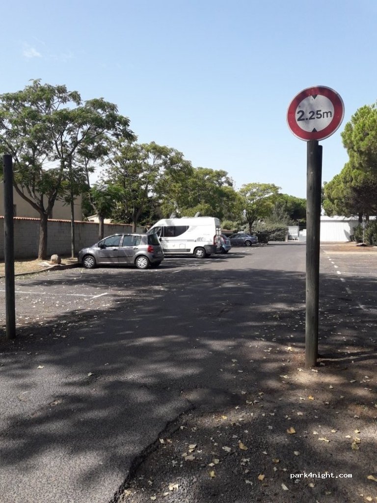 (34300) Agde - 10 Rue des 3 Pins — foto