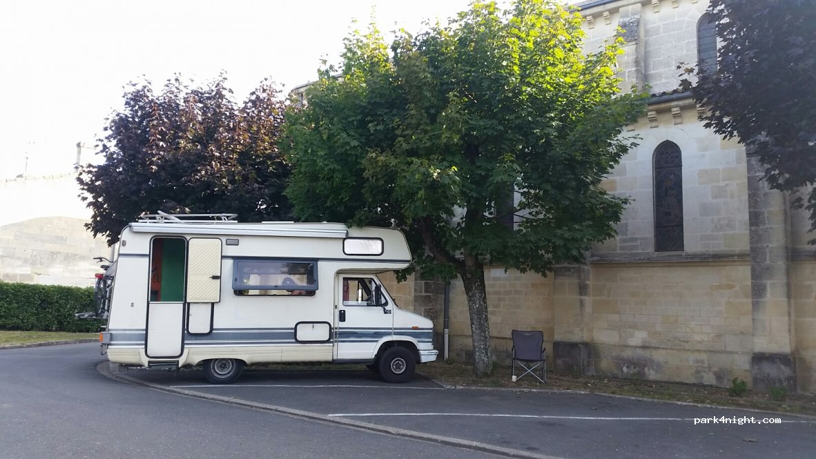() Pomerol - — foto