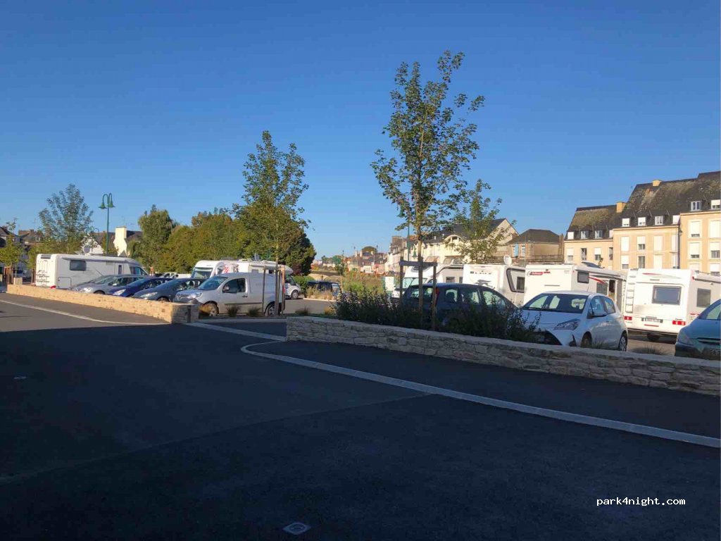 (56300) Pontivy - 27 Rue de la Fontaine — foto