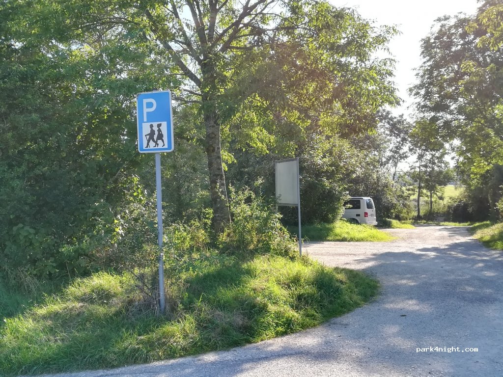 (72574) Bad Urach - Am Hirtenbuckel — foto 2