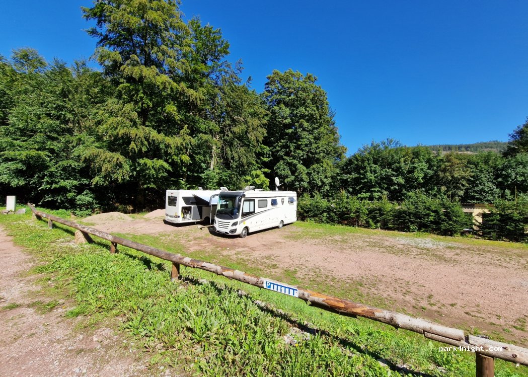 (99842) Ruhla - 30 Geschwister-Scholl-Straße — foto 3