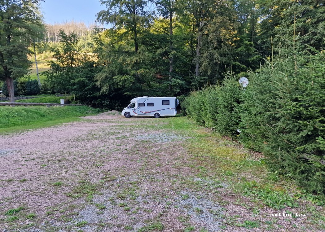(99842) Ruhla - 30 Geschwister-Scholl-Straße — foto 4