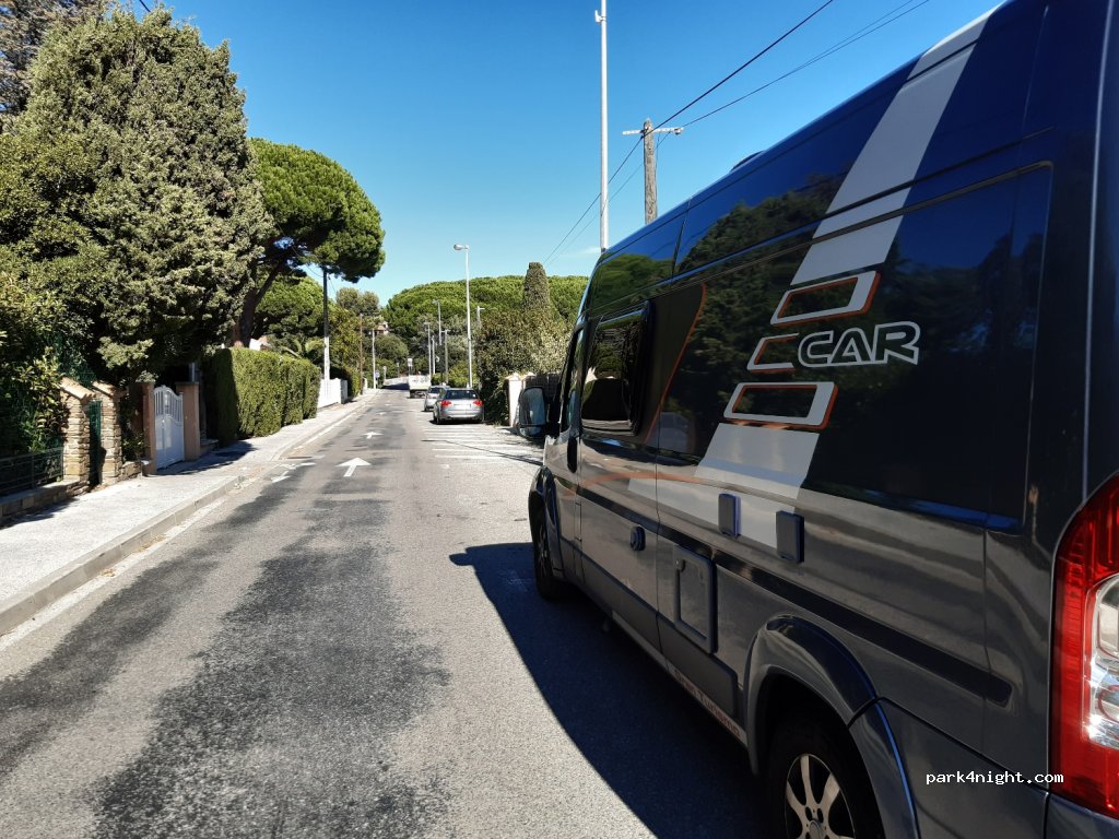 (83240) Cavalaire-sur-Mer - 4 Avenue de l'Eau Blanche — foto 2