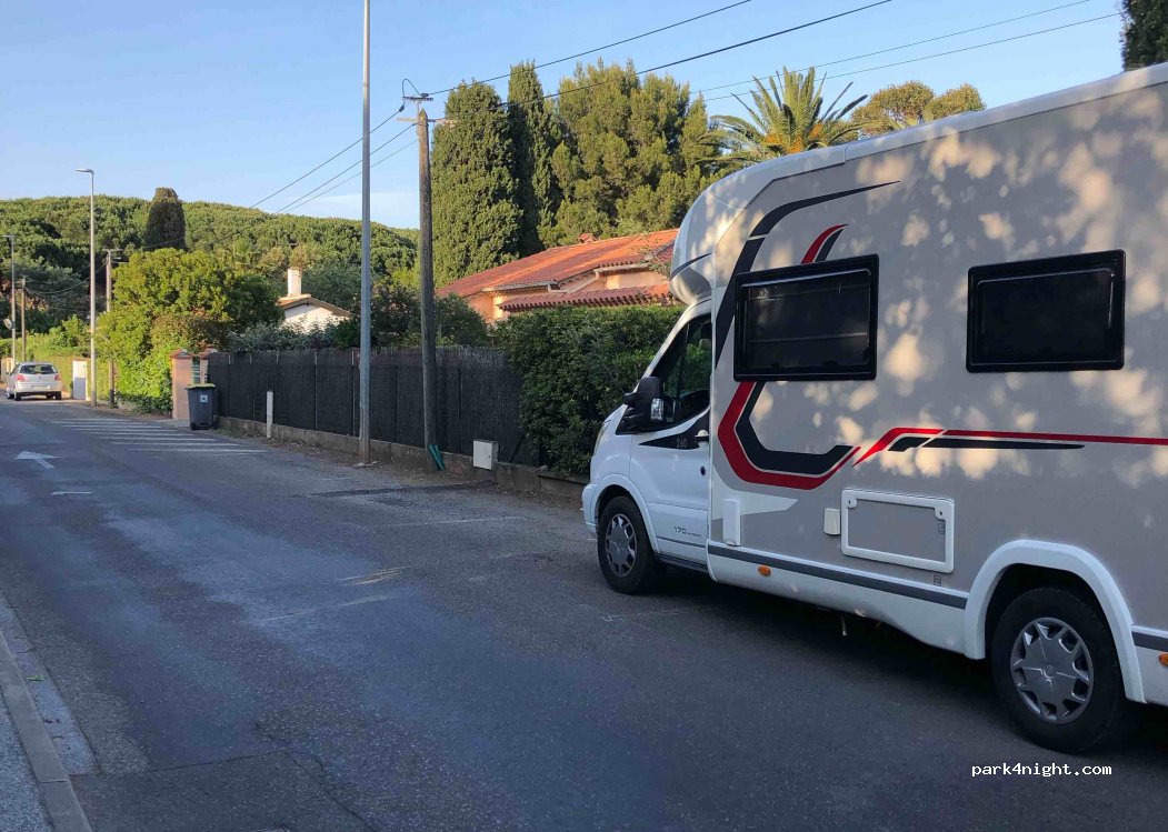 (83240) Cavalaire-sur-Mer - 4 Avenue de l'Eau Blanche — foto 3