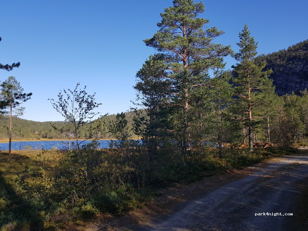 (3358)  - Unnamed Road — foto