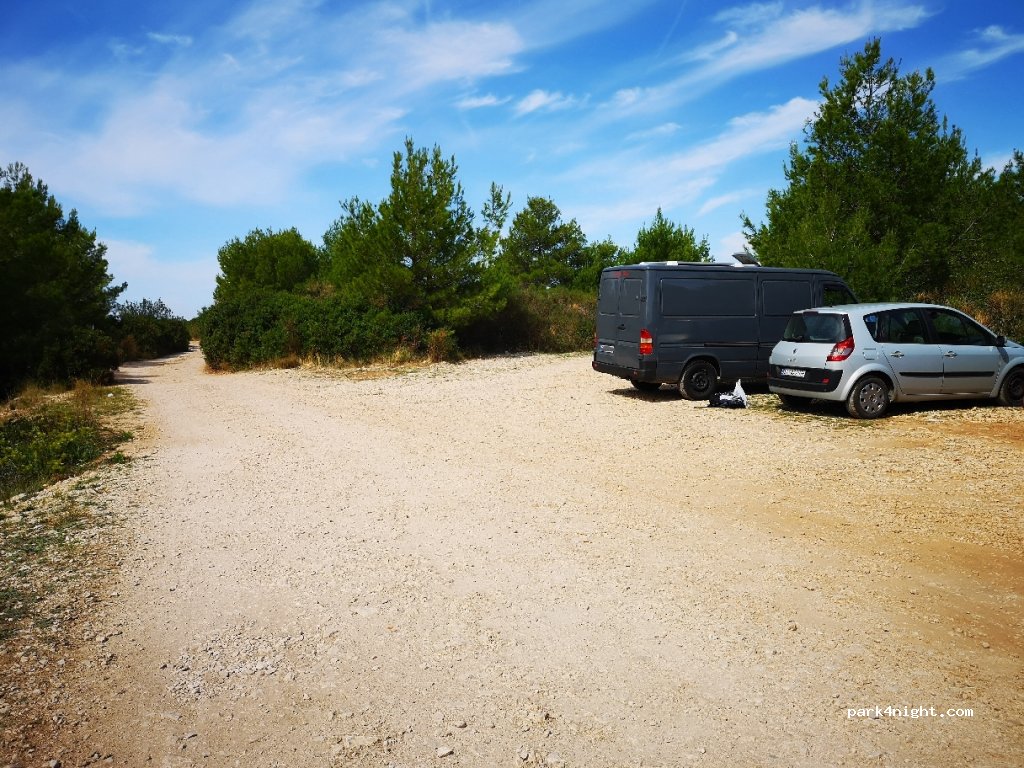 () Šibenik - Unnamed Road — foto