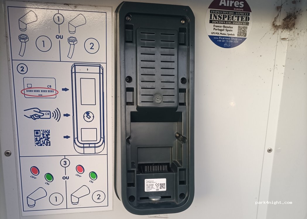 Aire de camping-cars Aigueperse — foto 4