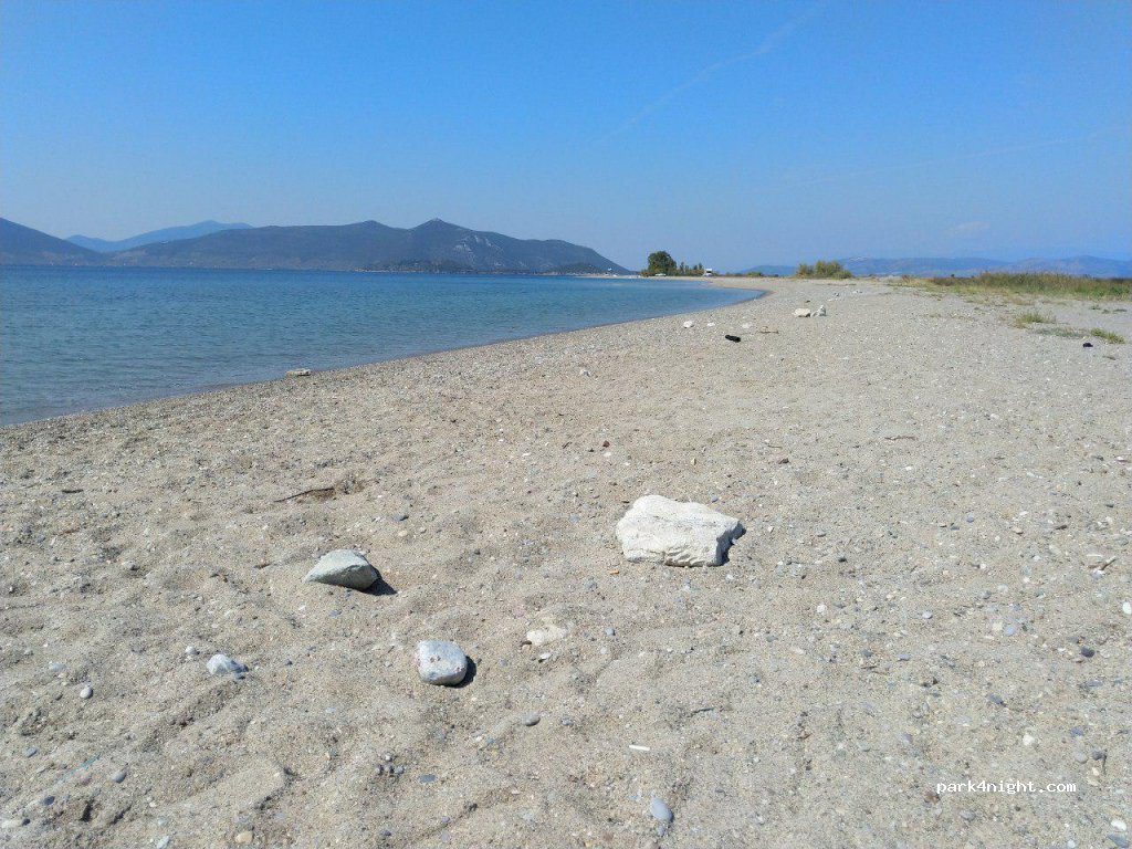 (340 12) Istiea - Unnamed Road — foto
