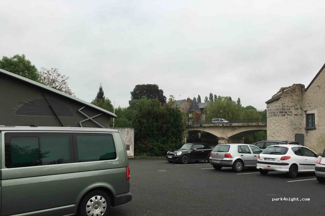 (37320) Cormery - Rue de l'Abreuvoir — foto 2