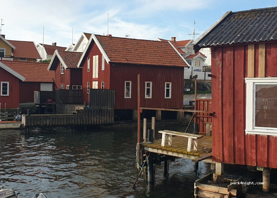 (471 90) Kyrkesund - 1 Färjevägen — foto 3