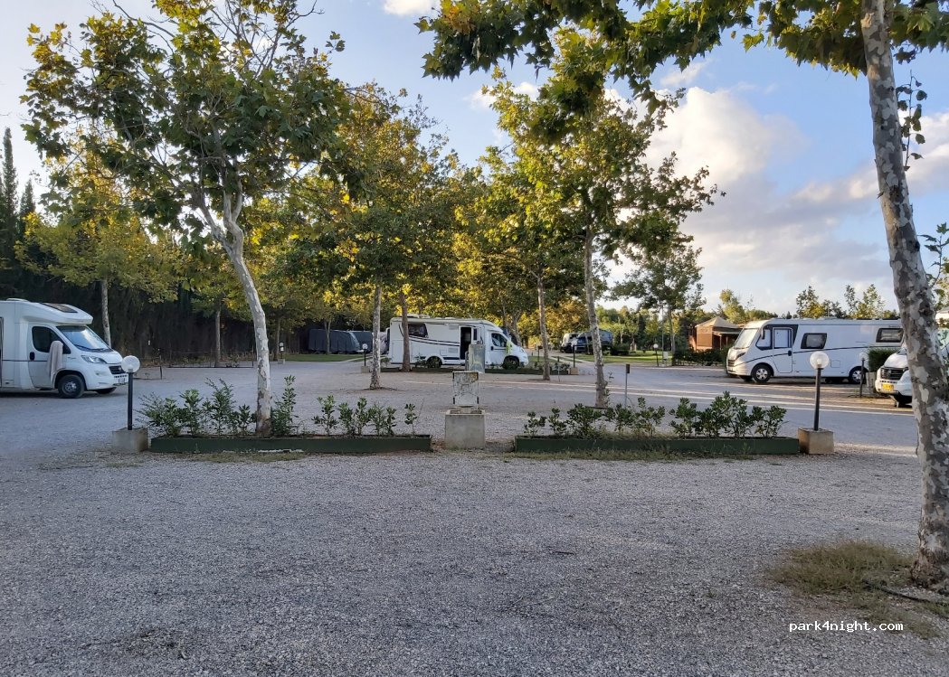 I Platani Area Camper — foto