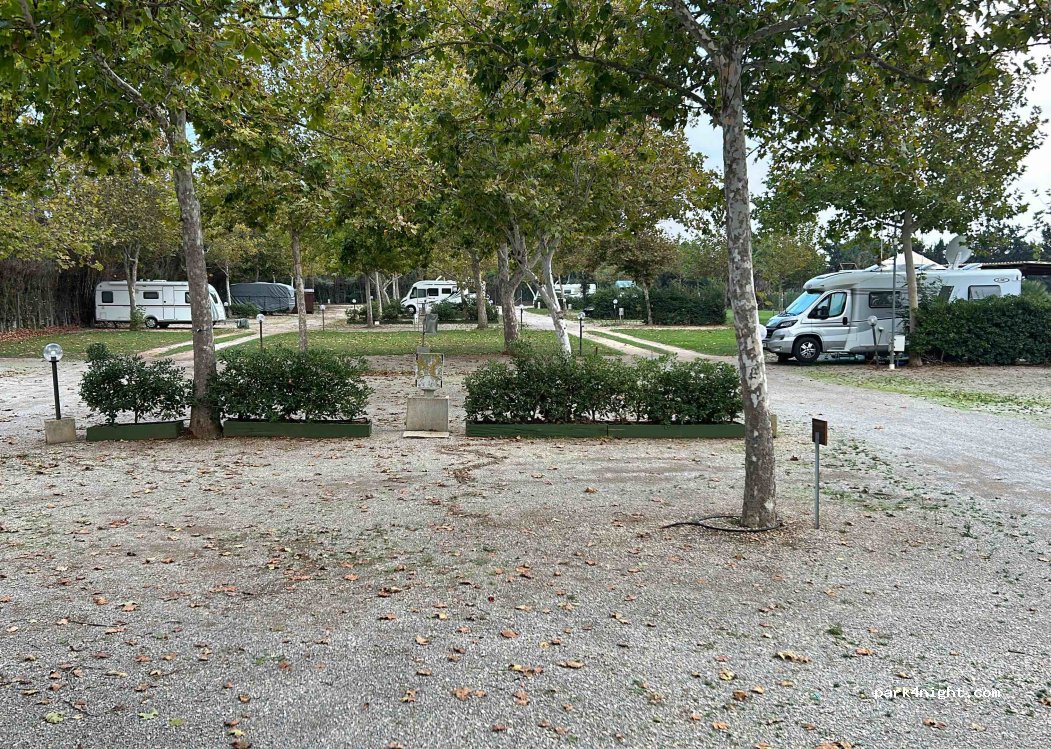 I Platani Area Camper — foto 3