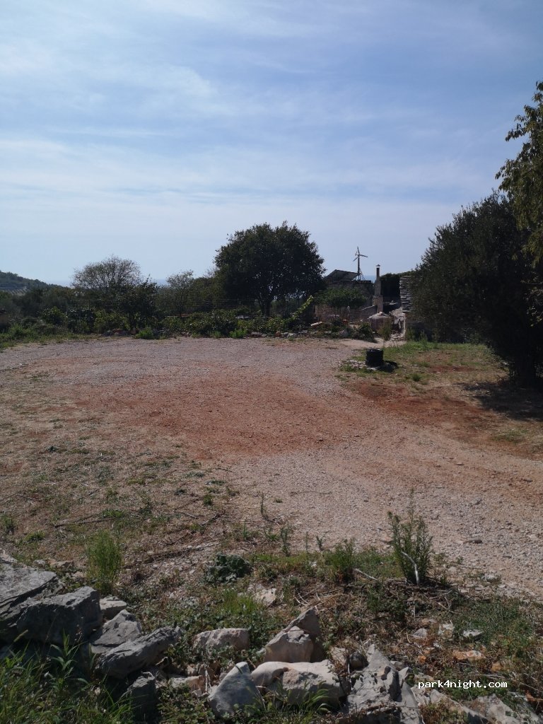 (22202) Primošten Burnji - Unnamed Road — foto