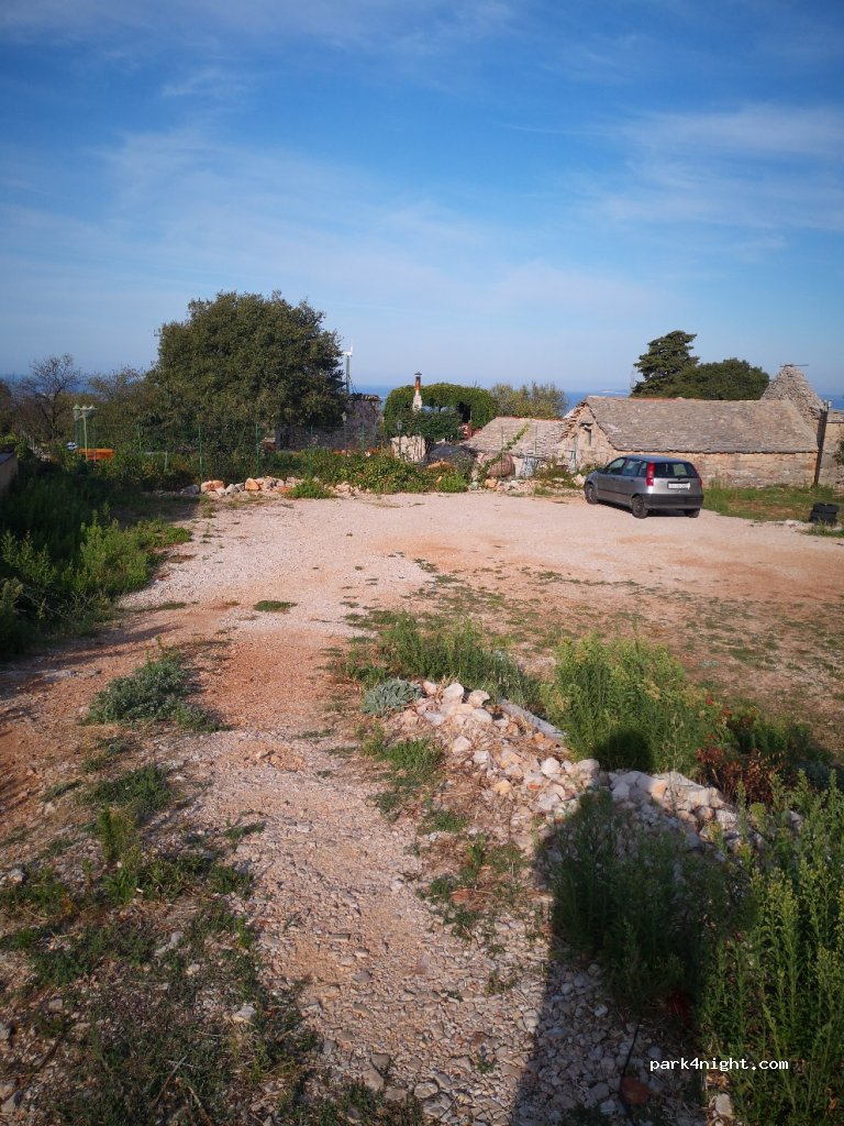 (22202) Primošten Burnji - Unnamed Road — foto 2