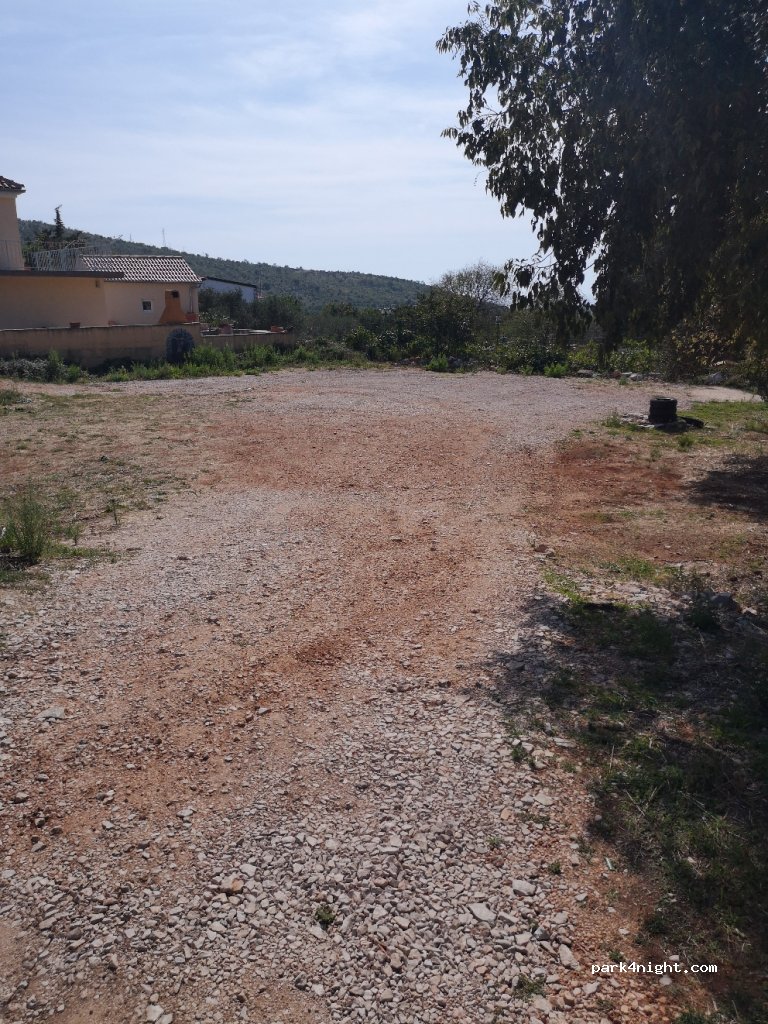 (22202) Primošten Burnji - Unnamed Road — foto 3