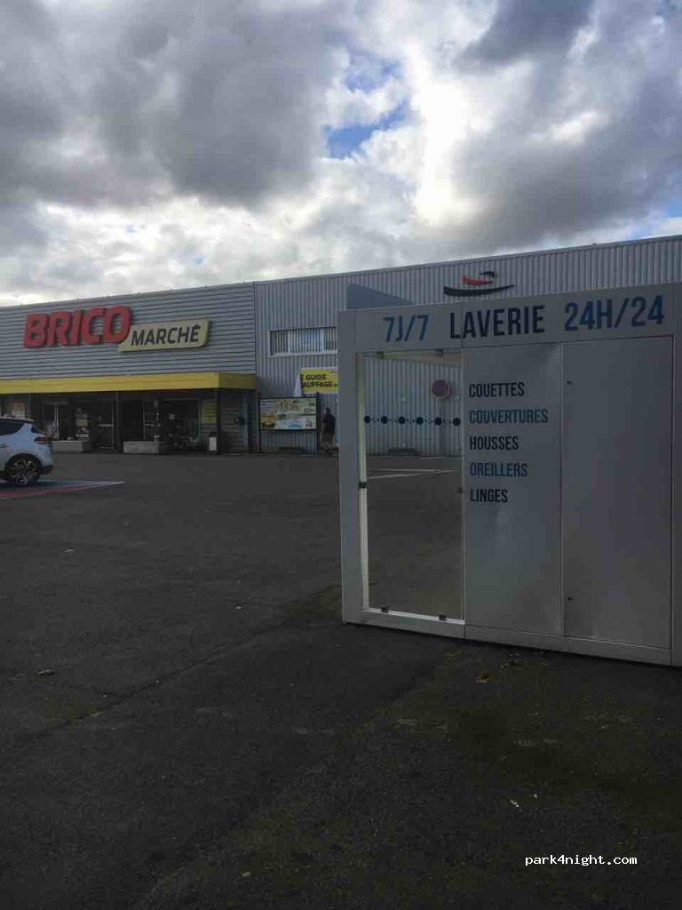 (18000) Bourges - 114 Avenue de Dun-sur-Auron — foto 2