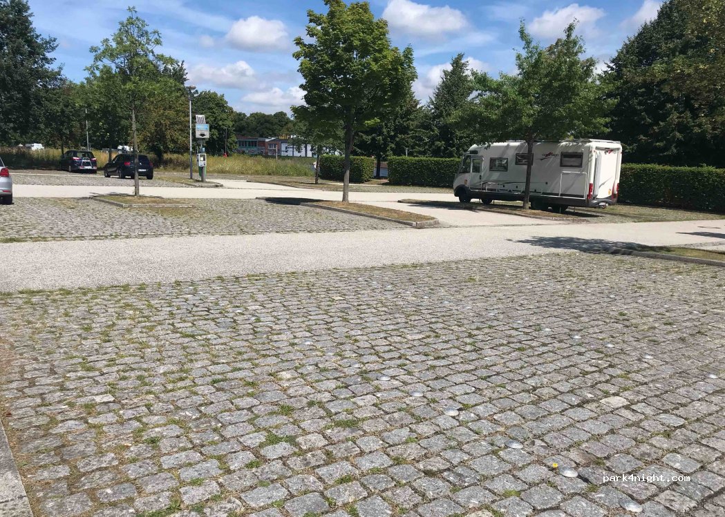 (23552) Lübeck - 54 Kanalstraße — foto 2