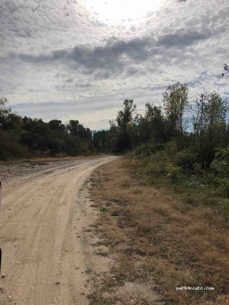 (42110) Mizérieux - Unnamed Road — foto