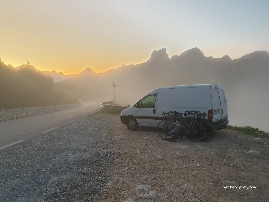 (32043) Cortina d'Ampezzo - Strada Provinciale 24 del Passo Valparola — foto 2