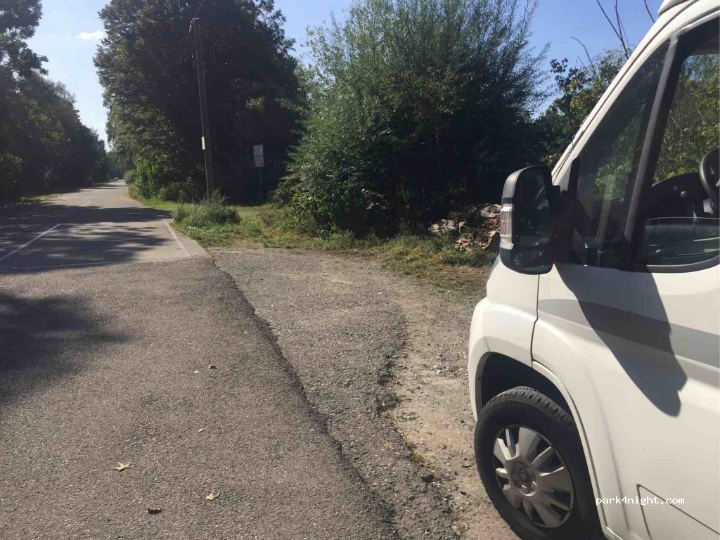 (89312) Günzburg - Unnamed Road — foto