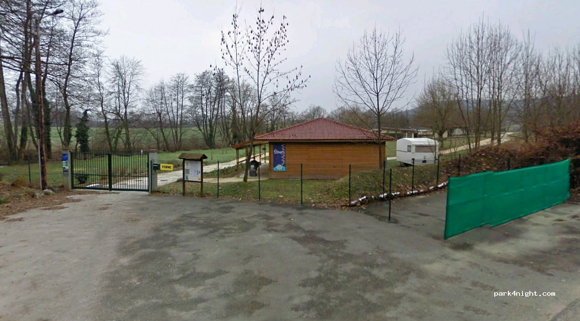 Lake Chevelu campsite — foto