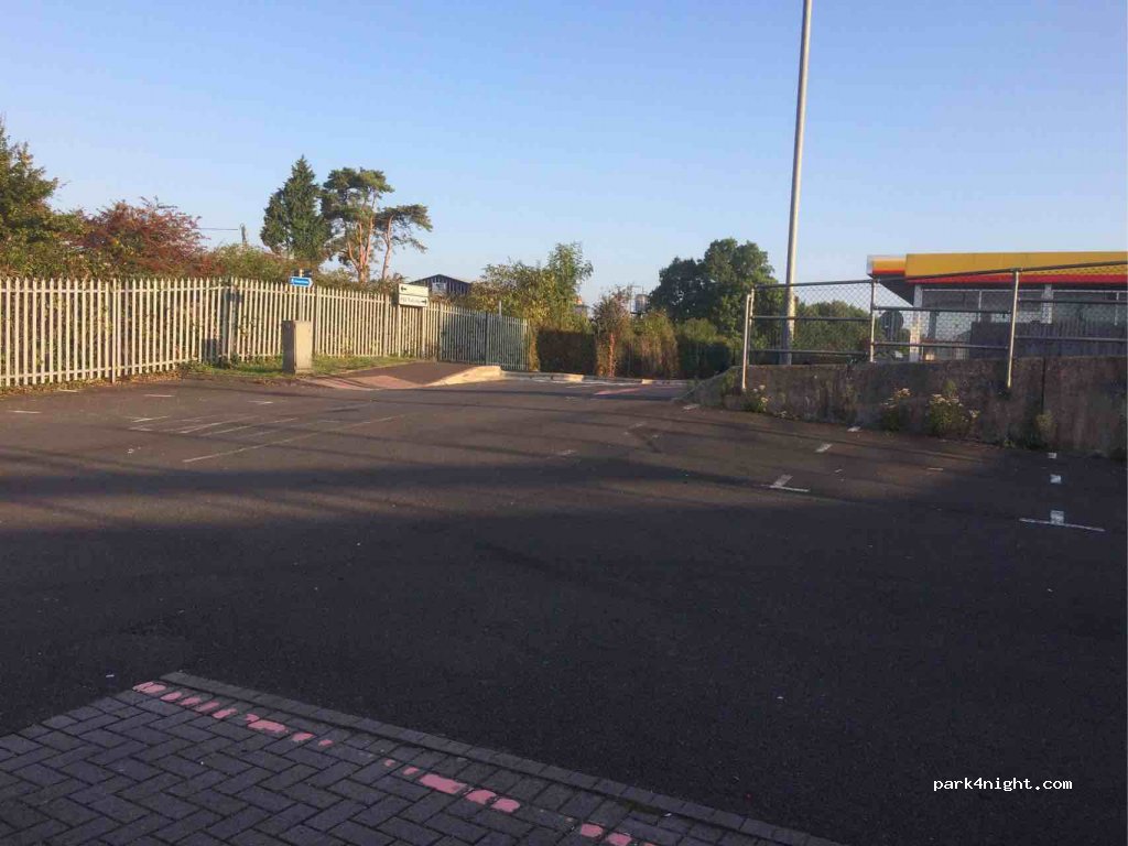 (EX15 1BW)  - Station Road — foto