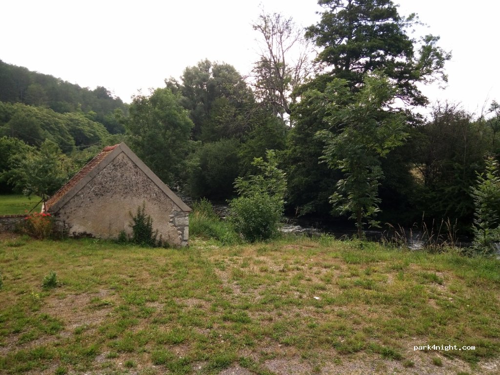 (89660) Mailly-le-Château - 16 Rue du Pont — foto 3