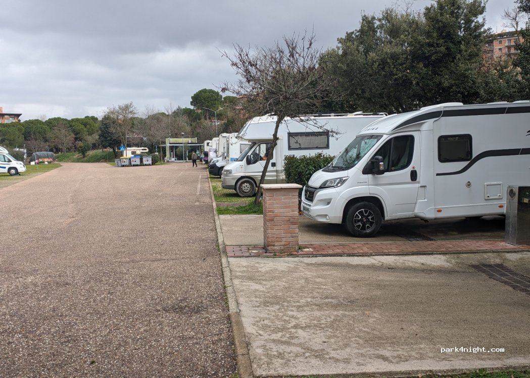 Area sosta Camper Perugia — foto 4