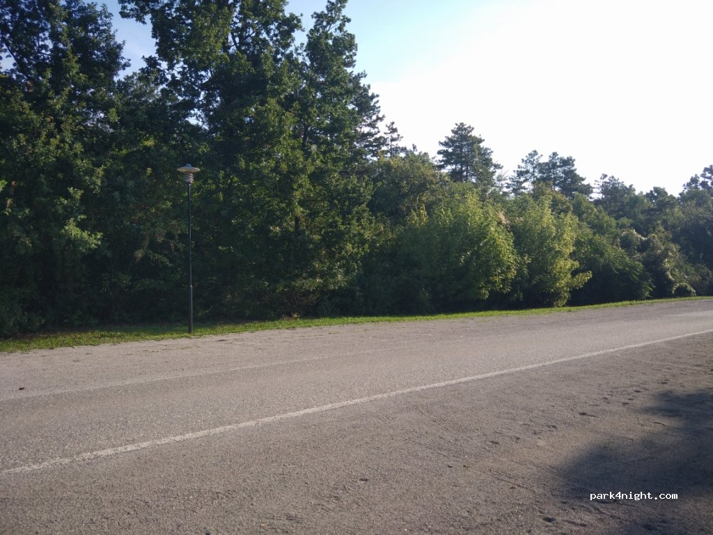 Parkplatz Schloss Hof — foto