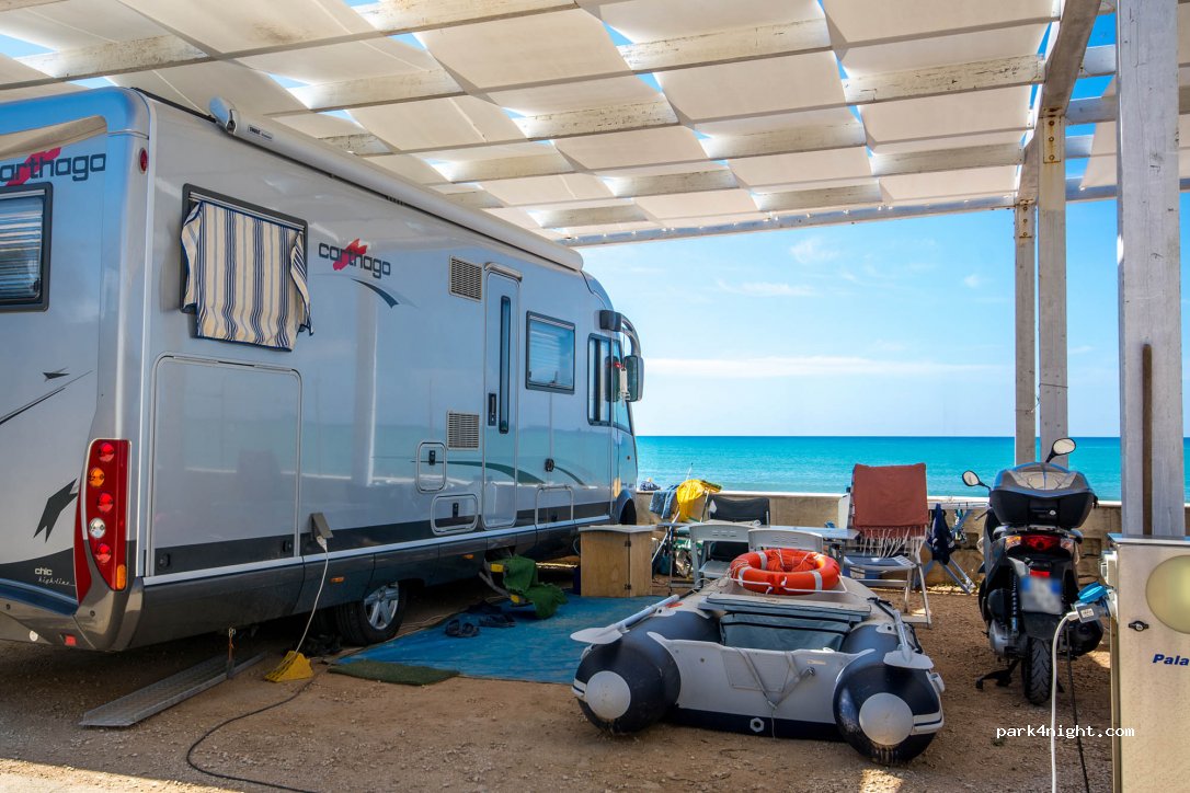 Camping Luminoso — foto