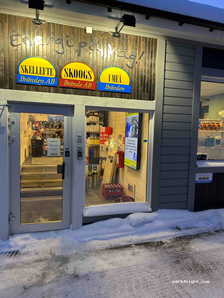 (931 36)  - 9 Metallvägen — foto 2