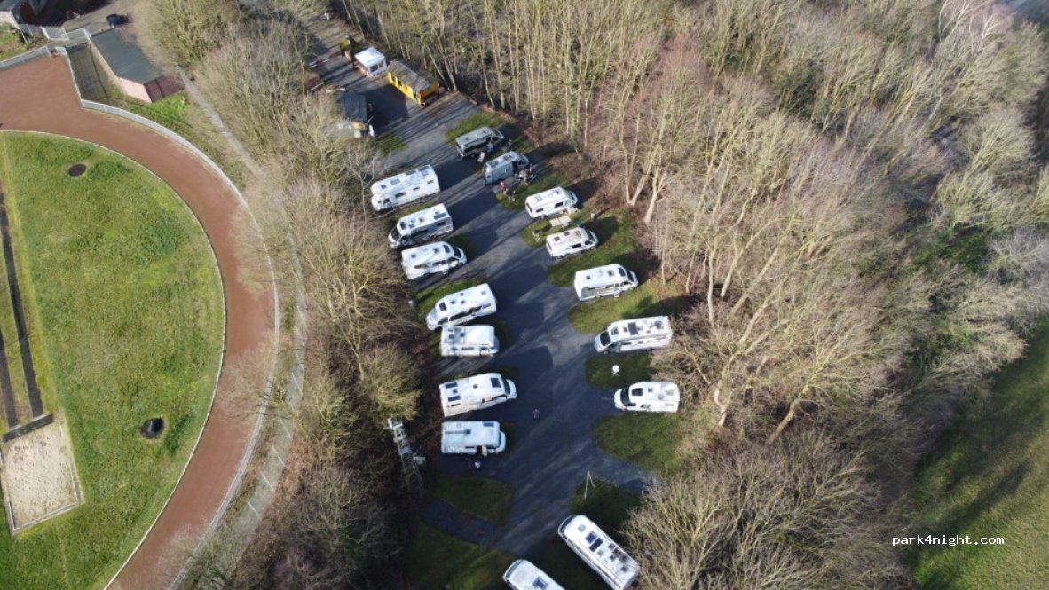 Wohnmobilpark an der Windmühle — foto