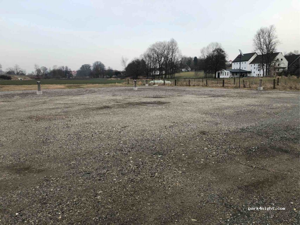 Wohnmobilstellplatz Velden — foto