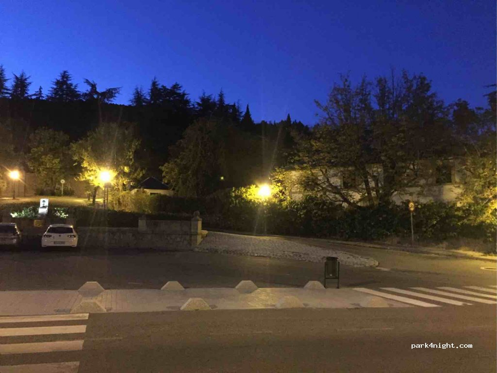 (28200) San Lorenzo de El Escorial - 120 Paseo Carlos III — foto 2