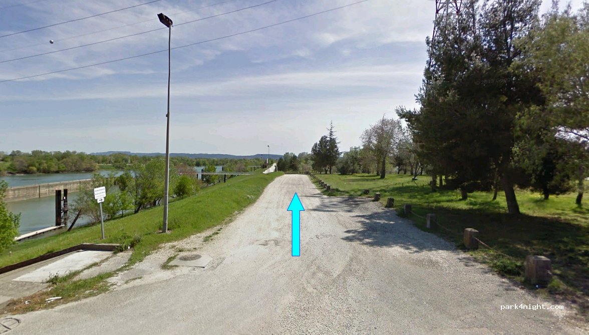 (30300) Beaucaire - 171 Chemin des Cinq Platanes — foto