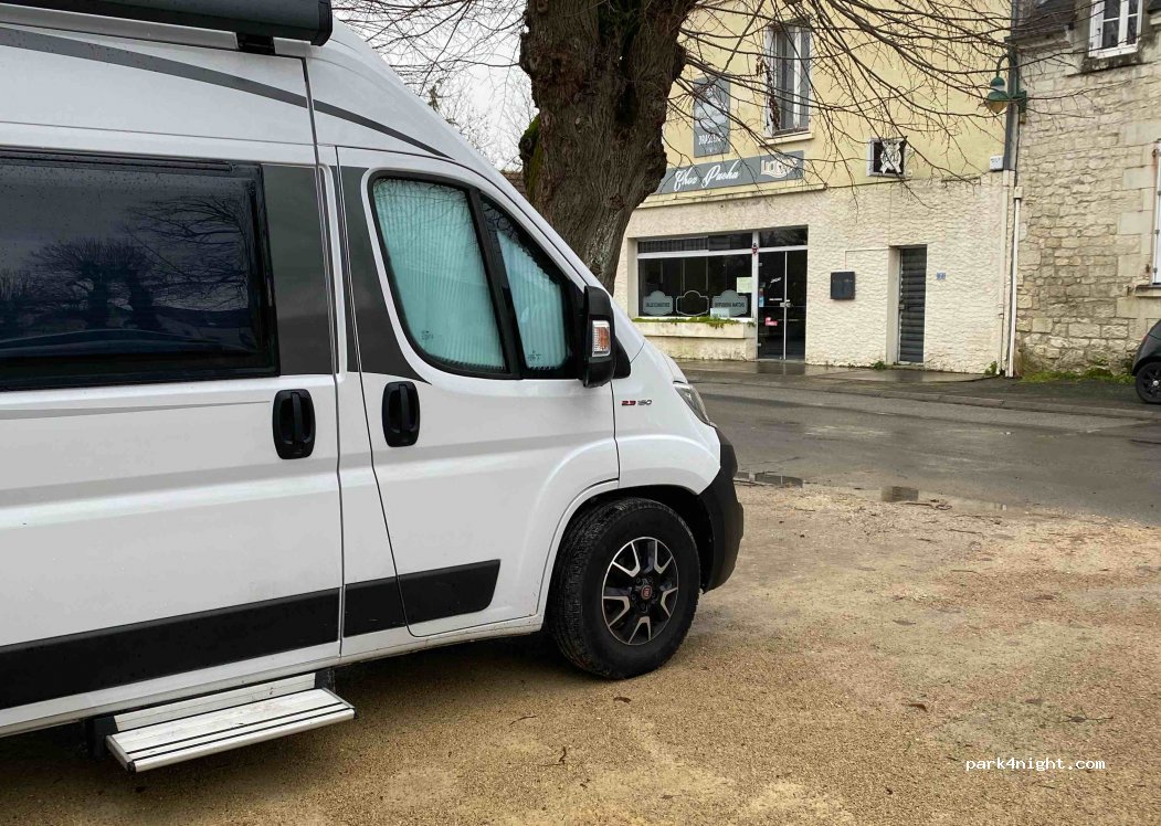 (86100) Antran - 7 Rue de la Place de l'Église — foto 2