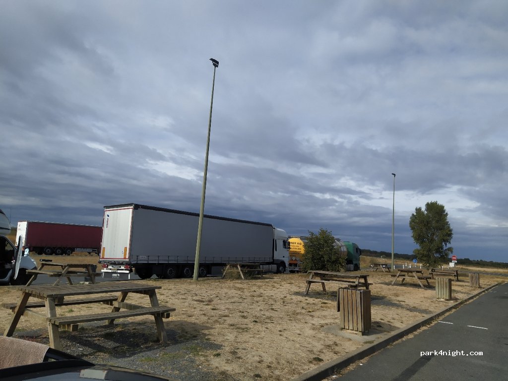 (03470) Saligny-sur-Roudon - Route Centre Europe Atlantique — foto 2