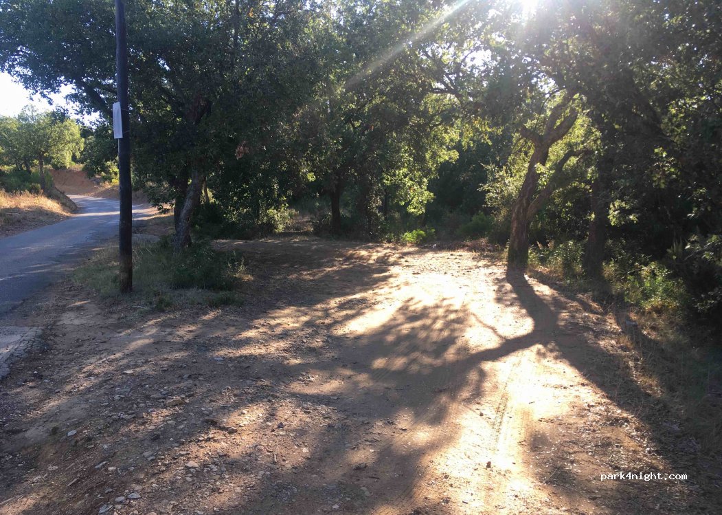 (83400) Hyères - Chemin des Maures — foto
