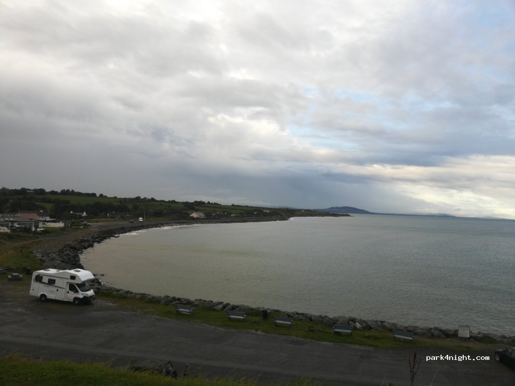 (Y25 XW77) Ballygarrett - 17 The Lawn — foto