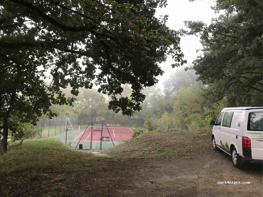 (32120) Sarrant - D526 — foto