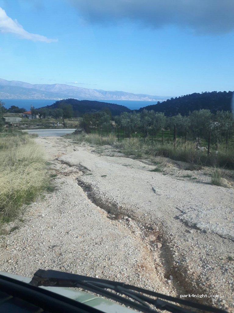 (201 00)  - Ethniki Odos Isthmou Archaias Epidavrou — foto 2