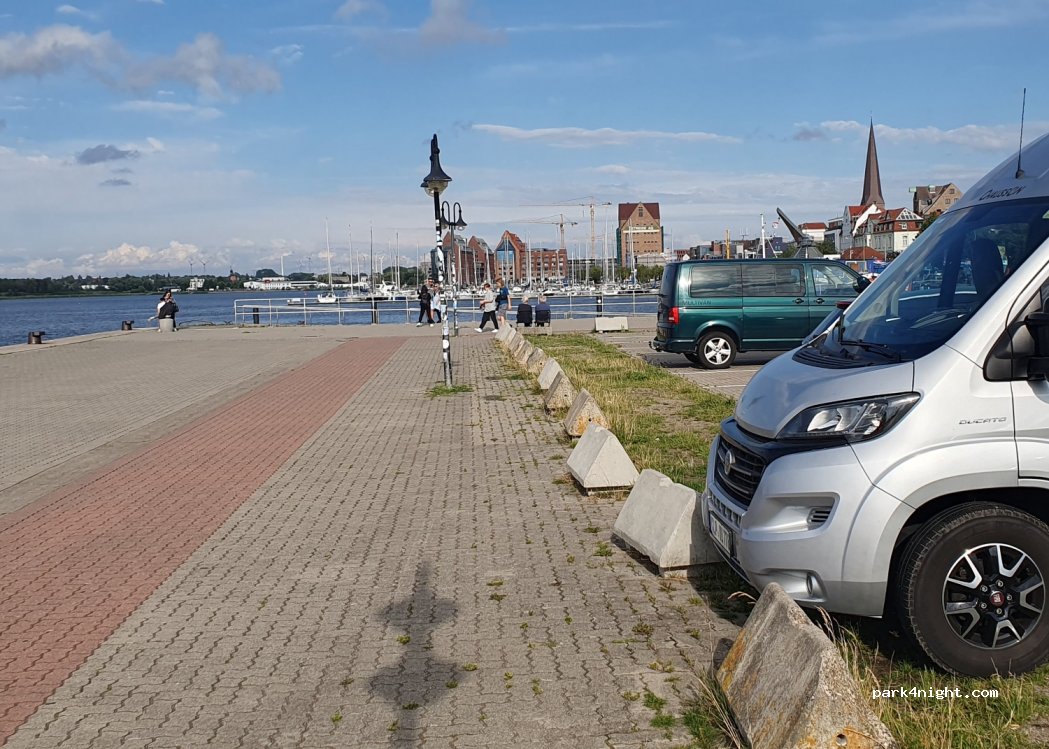 (18055) Rostock - Stadthafen — foto 2