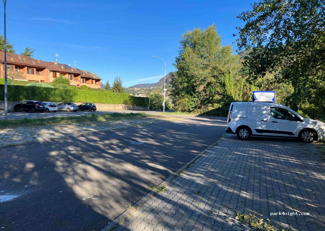 (22100) Como - 73 Via Giovanni Segantini — foto 2