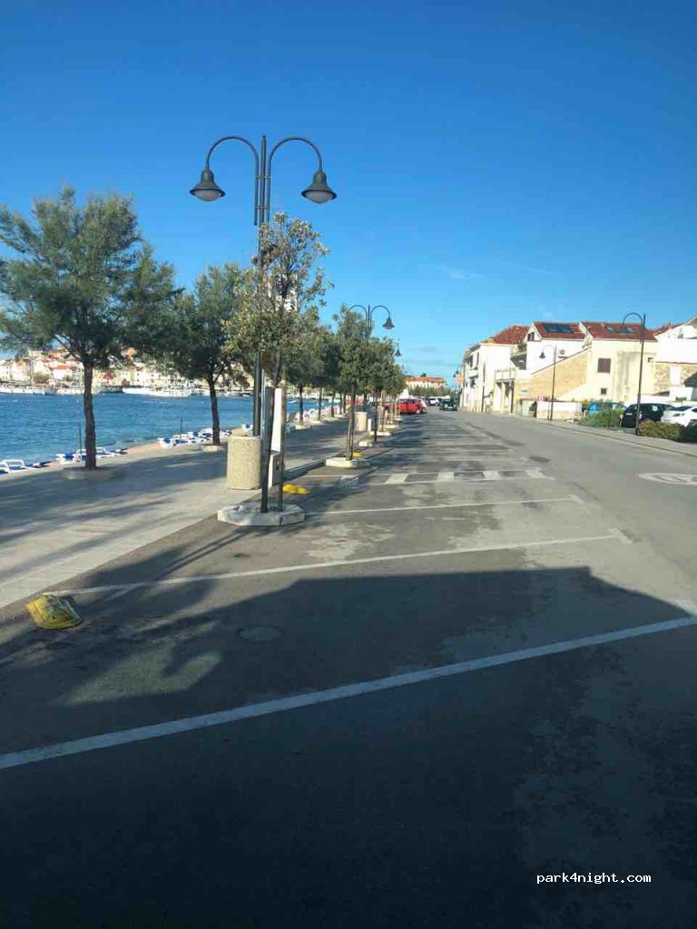 (22202) Primošten - — foto