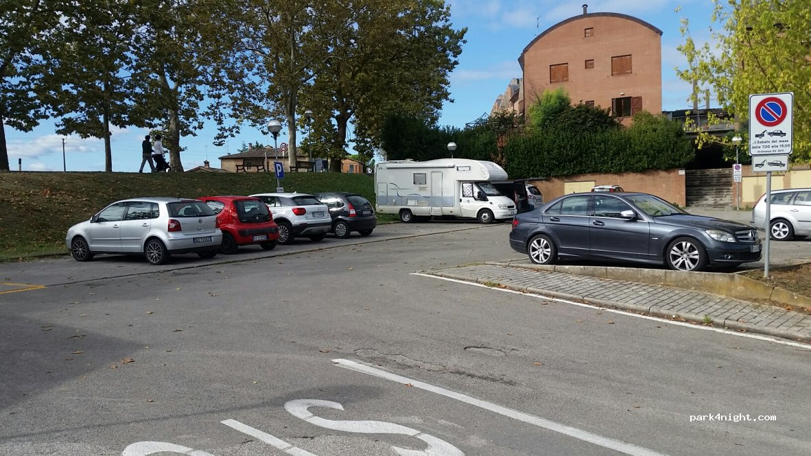 (53035) Monteriggioni - Via Franco Ferrini — foto
