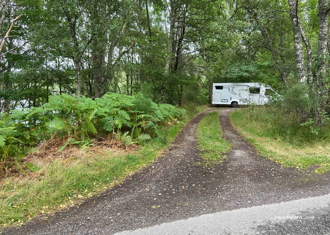 (IV14 9EN)  - Unnamed Road — foto 3